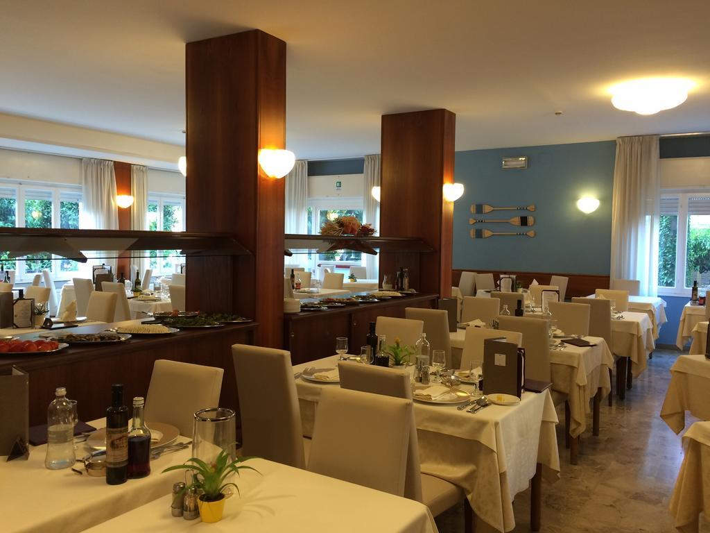 Corallo Wellness Hotel Diano Marina Exterior foto