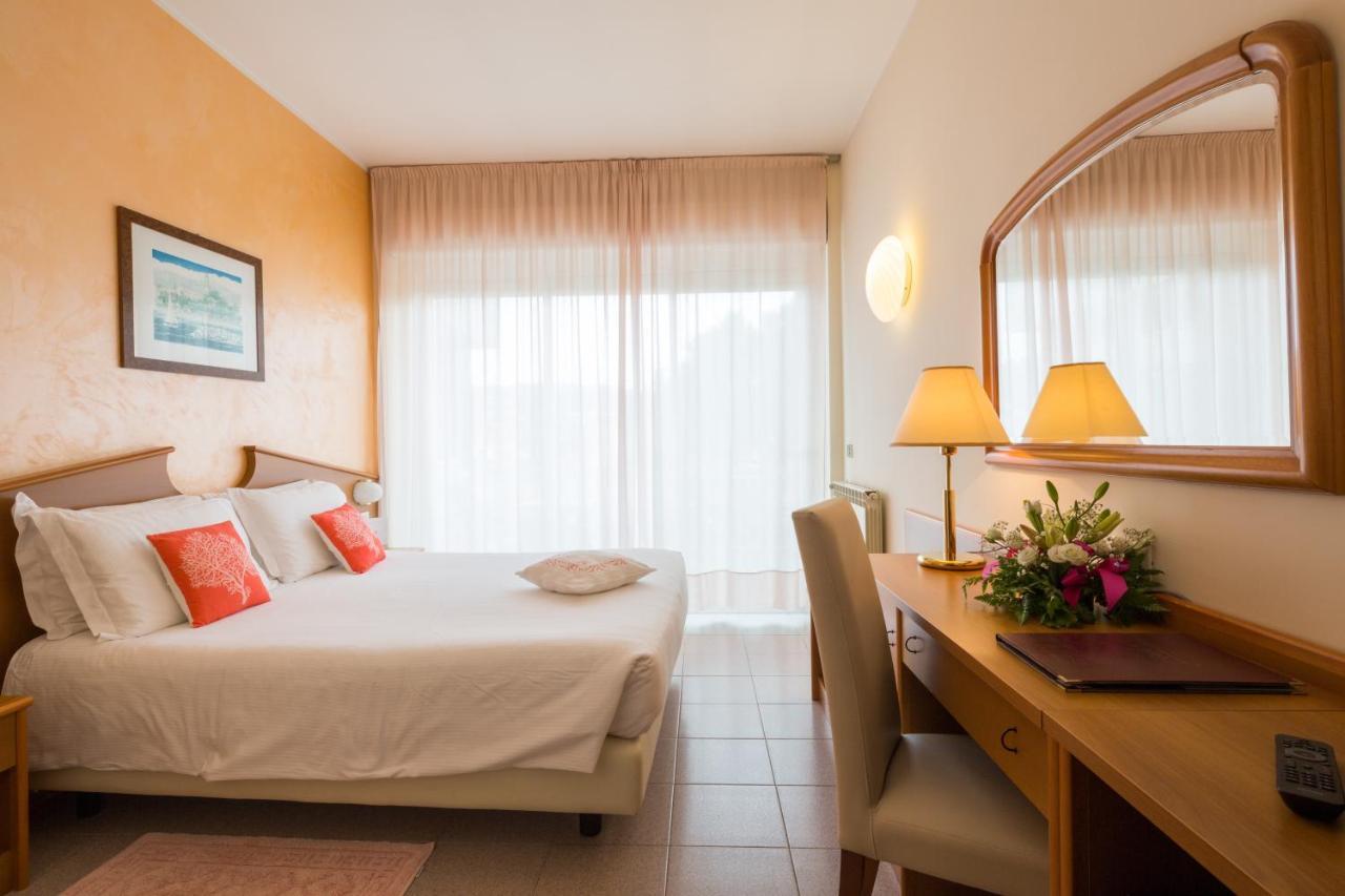 Corallo Wellness Hotel Diano Marina Exterior foto